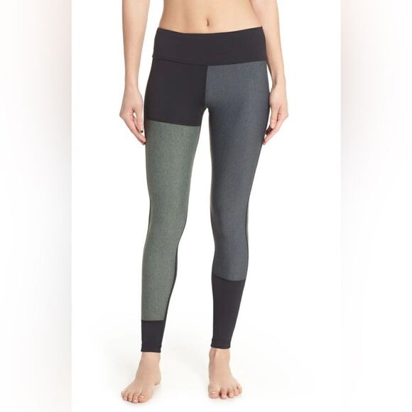 ALALA Patchwork Leggings IN BLACK/ MOSS/ HEATHER M - Picture 1 of 6